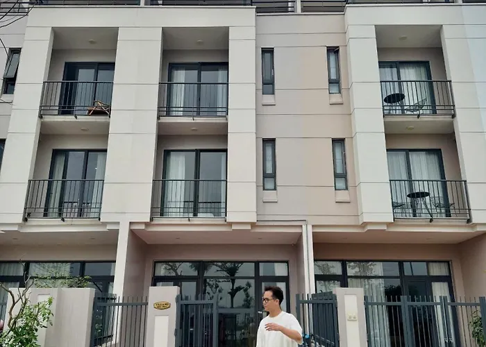 Căn Hộ Cao Cấp Icon40, Gần Biển * Hạ Long